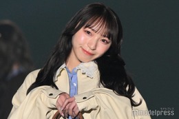 SWEET STEADY塩川莉世、ミニ丈シャツワンピ×カーディガンで春先取り キュートな表情で魅了【TGCしずおか2026】 画像