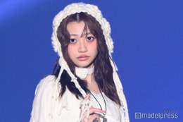 CUTIE STREET板倉可奈、バブーシュカ姿で微笑む レースが可愛いガーリースタイル【TGCしずおか2026】 画像