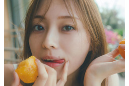乃木坂46梅澤美波、キュートな舌ペロ姿披露 2nd写真集先行カット解禁＆パネル展テーマも決定【透明な覚悟】