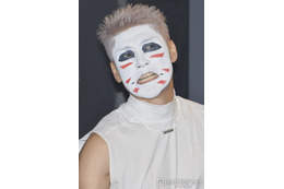 ゴールデンボンバー樽美酒研二、“白塗りなし”セット前の天パ披露「ギャップすごい」「レアな姿見れた」の声