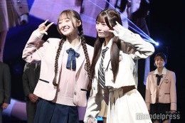 のんふぃく！海まりん＆こるね、美脚際立つミニスカ制服姿でペアランウェイ【学生ランウェイ】 画像