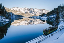 絶景、郷土料理、ものづくり体験など魅力満載！50代から楽しむ「只見線」の旅