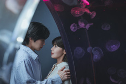 少女時代チェ・スヨン出演「アイドルアイ」“推し”とファンの禁断の恋に視聴者熱狂 犯人考察も白熱