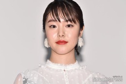 唐田えりか、個性派ショーパンセットアップからスラリ美脚「全身がアート作品みたい」「かっこよすぎ」 画像