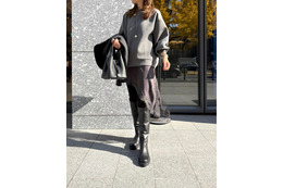 シンプルでハイセンスな大人の冬のレギンススタイル。要はコクーンシルエットのプルオーバー【40代の毎日コーデ】