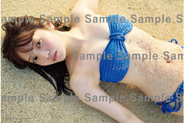 宮田愛萌、起きたてのすっぴん姿・美ヒップラインショット…1st写真集封入特典6種解禁【Lilas】 画像