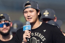 大谷翔平選手＆真美子夫人、ドレスアップ2ショットが話題 笑顔で寄り添う姿に「ムービースターみたい」「そろってスタイル抜群」の声