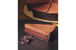 スタバのバレンタイン、「チョコレートタルト」など甘く幸せなチョコフードが勢ぞろい 画像