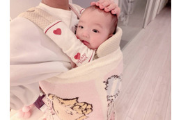 辻希美、予防接種に“泣かずニコニコ”だった次女をよしよし「偉かったよぉ～」