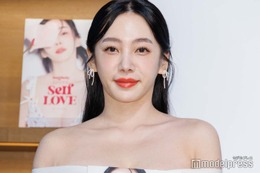 MEGBABY、斬新ロングブーツから美脚スラリ「どうなってるの？」「思わず二度見」 画像