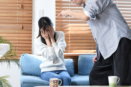 「お前からすべてを奪って、ただのオバサンにしてやる」モラハラ夫に朝まで説教され、思考停止していた40歳専業主婦。「自分の人生」のために最初にしたこと