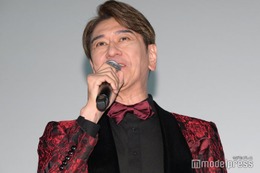 川崎麻世、こだわり抜いた愛車公開「センスの塊」「黒と赤のコントラストが美しい」と反響 画像