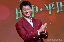竹内涼真、真っ赤なスーツ姿で登場「あんたが」プロデューサーを鼓舞「僕ら同世代がこれからも面白いものを作っていこうじゃねえか！」【2026年エランドール賞】 画像