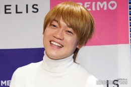 おばたのお兄さん、妻・山崎夕貴アナの“全身タイツ” マタニティショット公開「斬新」「ユニークで素敵」 画像