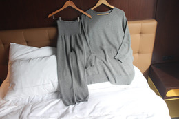 46歳スタイリストが感涙！「夜中に目が覚める」「寝てもコリがとれなくなった」私の心地よい睡眠環境をサポートする新習慣と推しリカバリーウェアとは？