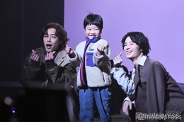 「未来のムスコ」塩野瑛久＆吉村界人、“サプライズキャスト”と登場で手繋ぎランウェイ 会場からは歓声【TBS AKASAKA COLLECTION】 画像