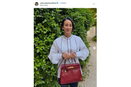 中村江里子アナ、夫・バルト氏との夫婦ショット公開 “不自然な手の位置”にも注目集まる「お茶目なご主人」「お似合い」の声