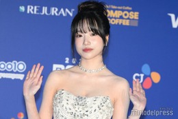 「イカゲーム」チョ・ユリ、美脚際立つブラックコーデ披露「スタイル抜群」「レベチ」の声