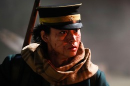 『ゴールデンカムイ 網走監獄襲撃編』22人のキャラクター場面写真解禁 キャストQ＆Aを収めたビジュアルブックも発売