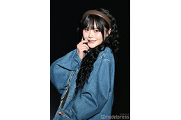 美人YouTuberさくら、ミニスカからほっそり美脚披露 デニム＆ネクタイでハンサムムード【TGCあいち・なごや2026】 画像