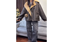 【ZARA】ヴィンテージライクなアウターが主役。防寒もできる都会的な着こなし【40代の毎日コーデ】