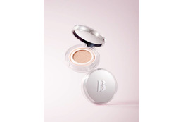 BANILA CO、第三のハイライター「デューブーストクッションハイライター」登場