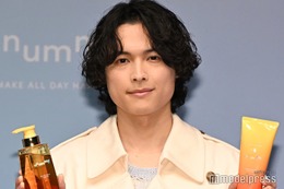 SixTONES松村北斗、美髪の女性に感動「美術品に近い」ヘアケアのこだわりは？ 画像