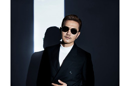 EXILE ATSUSHI、“修正＆補正なし”タトゥー際立つ上裸姿披露「芸術的」「腹筋バキバキ」と反響