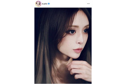 浜崎あゆみ、美肌際立つ顔アップSHOTにファンうっとり「至高」「美しすぎて声出た」 画像