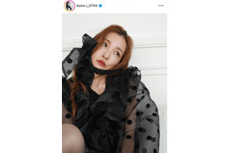 板野友美、ほっそり美腕チラリのシースルーコーデにファンうっとり「鬼可愛い！」「素敵です」