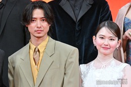 山崎賢人、“相棒”山田杏奈とのシーン回顧「一緒に撮影があると安心します」【ゴールデンカムイ 網走監獄襲撃編】 画像