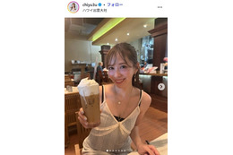 元AKB48河西智美、美背中際立つチューブトップ姿が話題「スタイル完璧」「素敵すぎる」