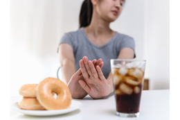 「意志が弱い」は間違い。ダイエット成功の鍵は「お菓子を隠す」！