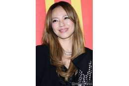 MAX・LINA、ベアトップドレス姿で大人の魅力開放「まさに女神降臨」「本当にお美しい」と反響