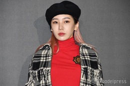 MEGBABY、美ボディ大胆開放の水着姿2種披露 ハワイ満喫ショットに「攻めてる」「努力の賜物」と反響