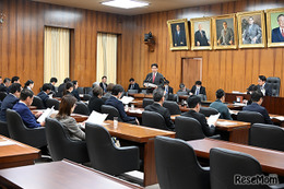 高校無償化と中学校35人学級の法案、国会審議入り