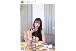 藤田みりあ、美脚際立つ“女子会ランチ”コーデ公開「レベチの美しさ」「脚のラインが綺麗すぎる」と反響 画像