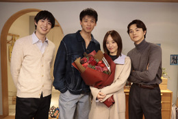 竹内涼真ら同級生4人が笑顔でクランクアップ「再会～Silent Truth～」ついに最終回へ