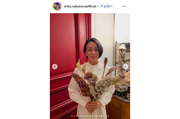 中村江里子アナ、夫・バルト氏とのキスショット公開「絵になる」「いつまでもラブラブ」の声