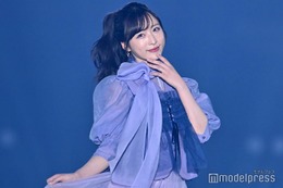 ＜AKB48まとめ＞小栗有以、シースルーブラウスで上品オーラ全開 千葉恵里はリボンたっぷりトップス着こなす【IDOL RUNWAY COLLECTION 2026】 画像