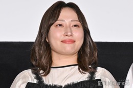 丸山礼、歯が青く染まった衝撃ショット公開「びっくり」「歯並び良い」と反響