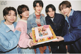 M!LK「CanCam」初表紙でぎゅっと密着 12年目を迎えた5人の本音に迫る 画像