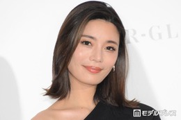 「テラハ」島袋聖南、フライパンぎっしりの“1kgスペアリブ”に反響「圧巻」「ボリュームすごい」 画像