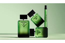 プラダ ビューティ、「パラダイム オーデパルファム」に30mLサイズが登場