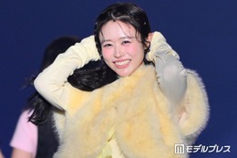 CUTIE STREET佐野愛花、眉毛なしショットに驚きの声「眉毛なくても可愛いのは反則」「別人みたい」