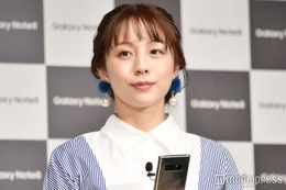 第3子出産の鈴木あきえ、産後1ヶ月半で仕事復帰 現場での赤ちゃんとの2ショットに反響「素敵な現場」「可愛らしい」 画像