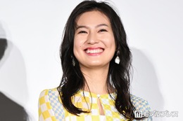 恒松祐里、人生初のショートヘアに絶賛相次ぐ「思わず二度見」「イメージ変わって素敵」