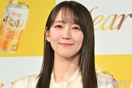 吉岡里帆、雰囲気がらりスタイリング×ノースリ姿に反響続々「イケメンすぎ」「ドキッとした」 画像