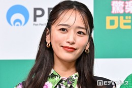 3児の母・近藤千尋、膝上ミニで美脚スラリ 夫・ジャンポケ太田撮影のおめかしショットに「美しすぎます」「憧れの夫婦」の声 画像