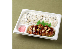 【東海・関西限定】ファミマで“三重150周年記念フェア” 「四日市とんてき弁当」「伊勢茶のダブルシュー」など全5種 画像